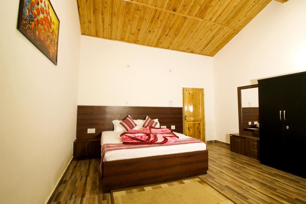 Chaman Vatika Hotel Kulu Esterno foto