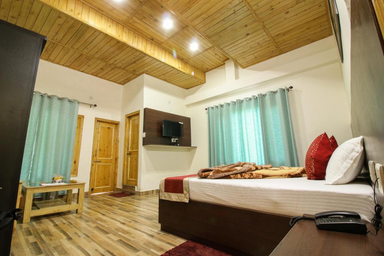 Chaman Vatika Hotel Kulu Esterno foto